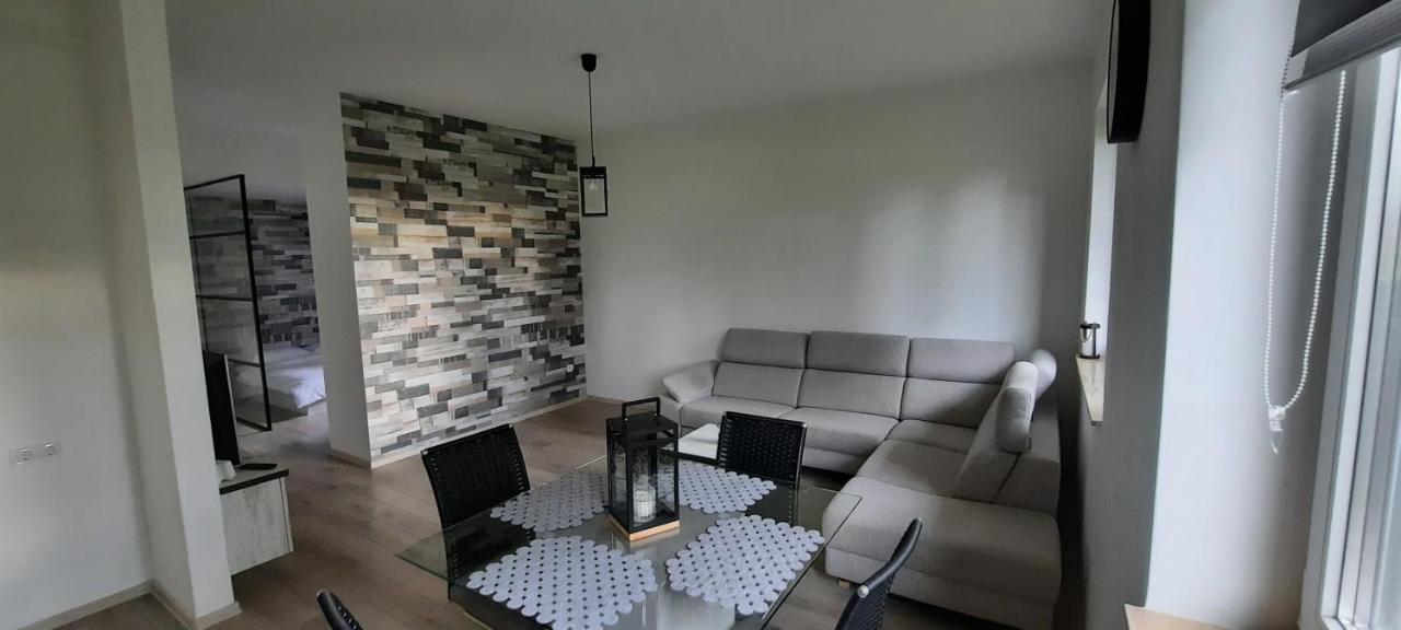 The World Apartament Târgu-Mureş Buitenkant foto