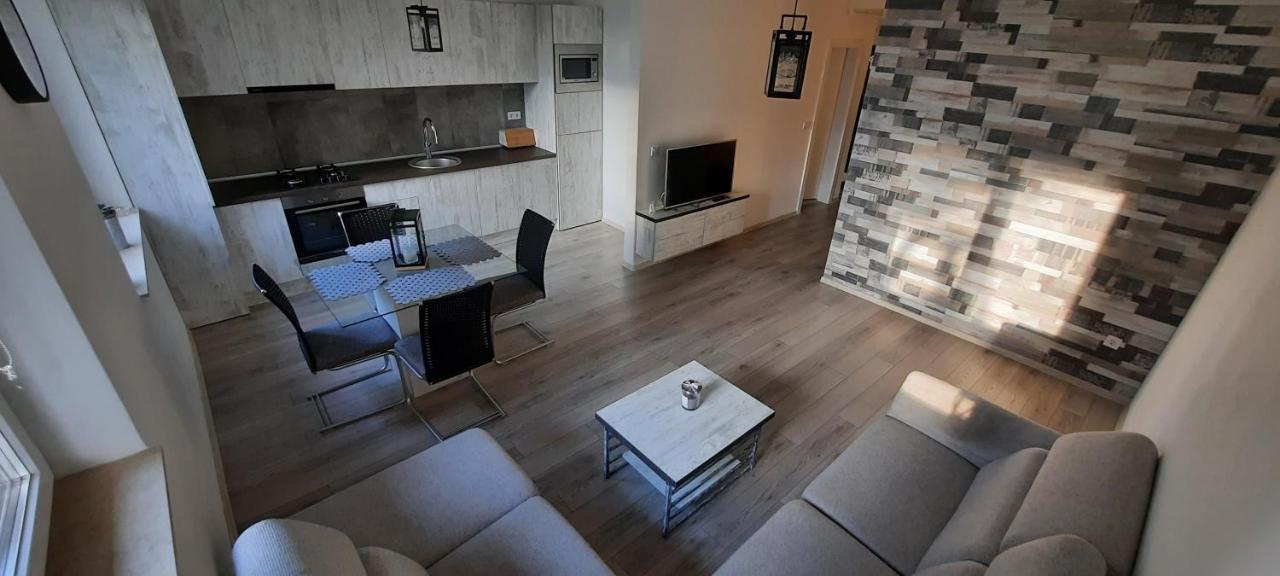 The World Apartament Târgu-Mureş Buitenkant foto